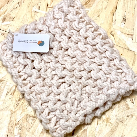 Chunky Cowl Infinity scarf | By Little Birdie- NWT - Picture 1 of 4